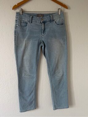 Chico's So Slimming Light Blue Cropped Jeans